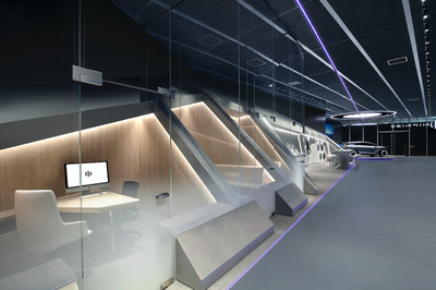 高合中心HiPhi Hub正式開啟，19城售后服務(wù)網(wǎng)點(diǎn)5月投入運(yùn)營(yíng)，引領(lǐng)豪華智能電動(dòng)車服務(wù)新篇章